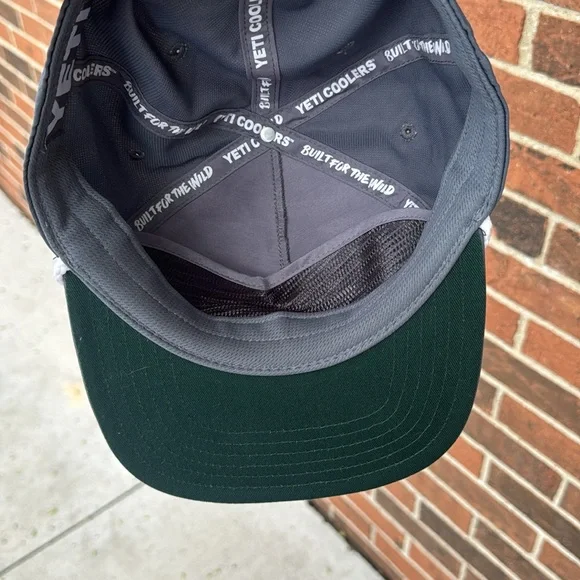 Yeti hat - Picture 4 of 5